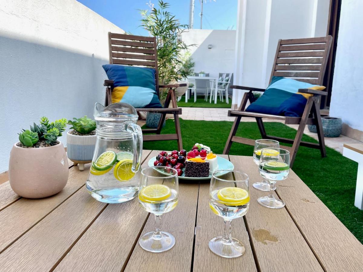 Gatu Premium Atico Caleta , Preferente Mayores De 25 Anos Y Familias กาดิซ ภายนอก รูปภาพ