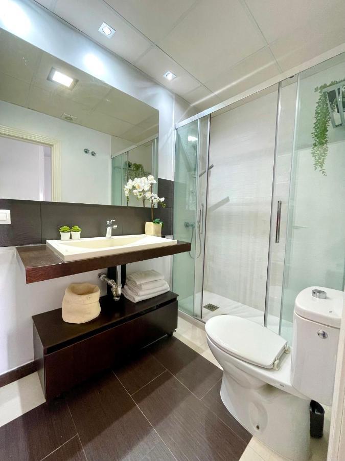 Gatu Premium Atico Caleta , Preferente Mayores De 25 Anos Y Familias กาดิซ ภายนอก รูปภาพ