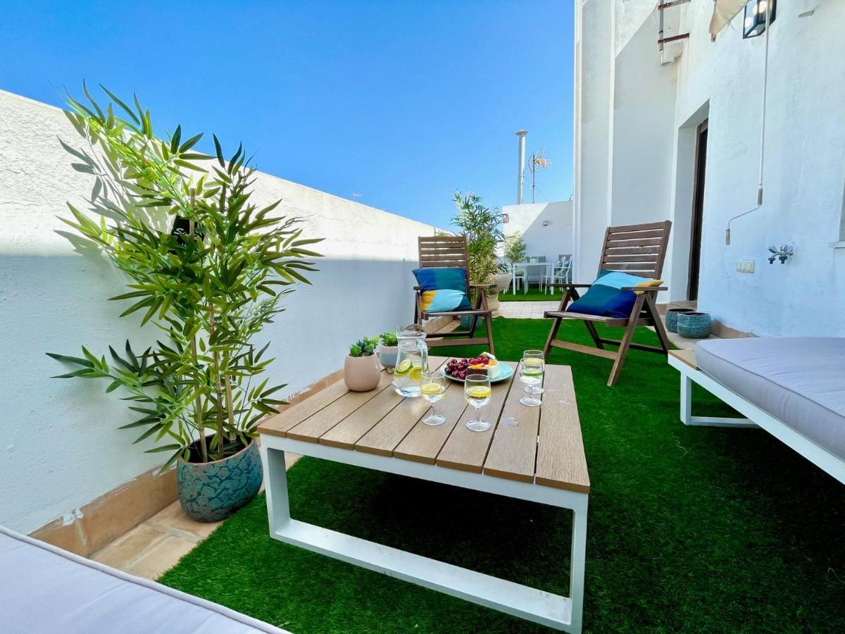 Gatu Premium Atico Caleta , Preferente Mayores De 25 Anos Y Familias กาดิซ ภายนอก รูปภาพ